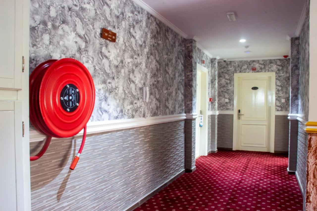 Suita Hotel Yaounde Bagian luar foto